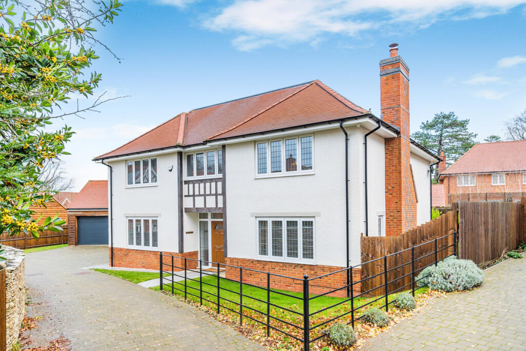 Main image of property: Besses Lane Towcester, Northamptonshire, NN12 6GQ