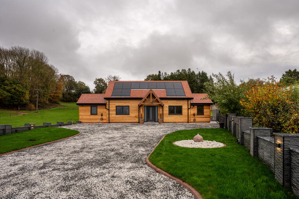 Main image of property: Lincomb Stourport-on-Severn, Worcestershire, DY13 9RE