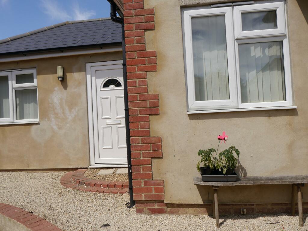 1 bedroom bungalow for rent in Phipps Road, Oxford, OX4