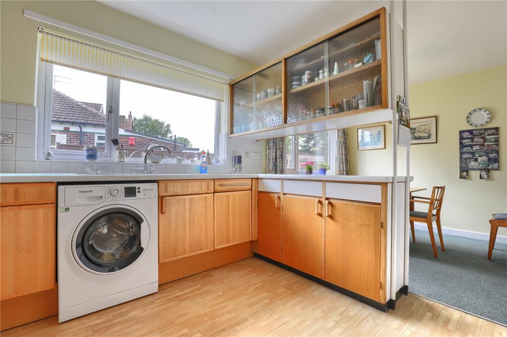 3 bedroom semidetached house for sale in Rookwood Road, Nunthorpe, TS7