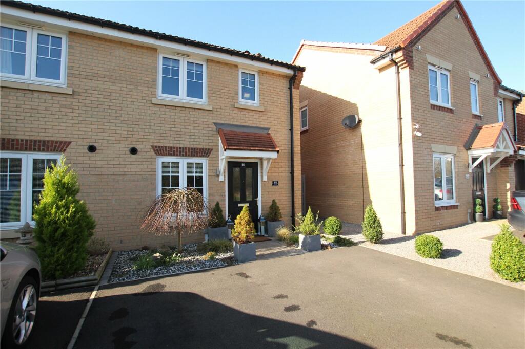 3 bedroom semidetached house for sale in Ramblers Way, Hemlington, TS8