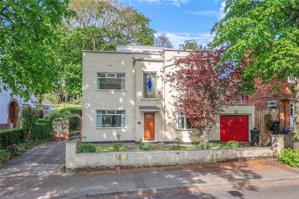 Main image of property: The Avenue, Nunthorpe