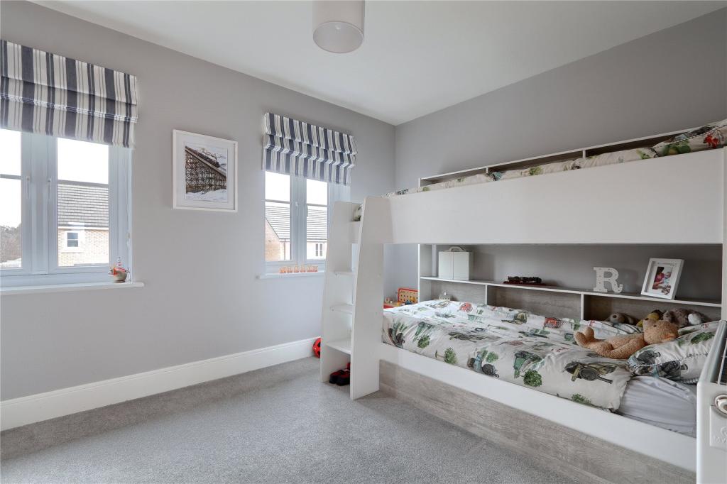 2 bedroom semidetached house for sale in Low Gill View, Nunthorpe, TS7