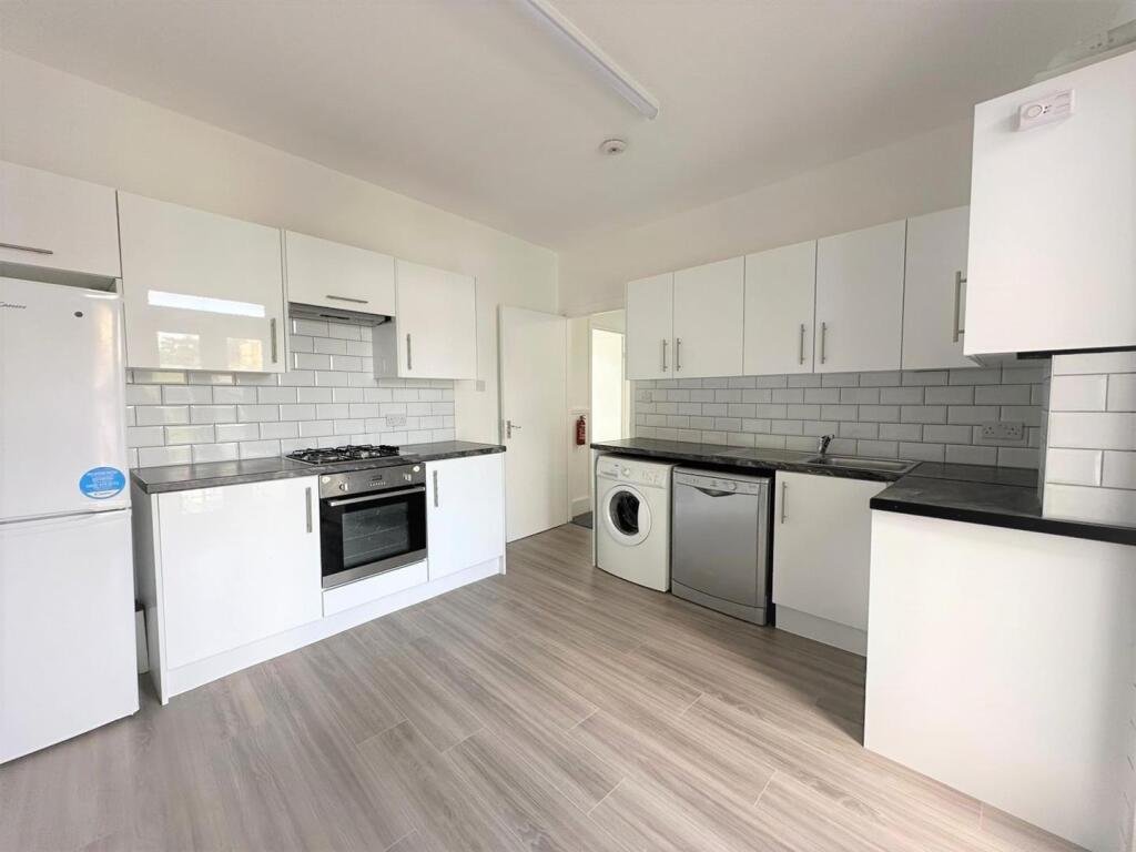 Main image of property: Broad Street, Teddington