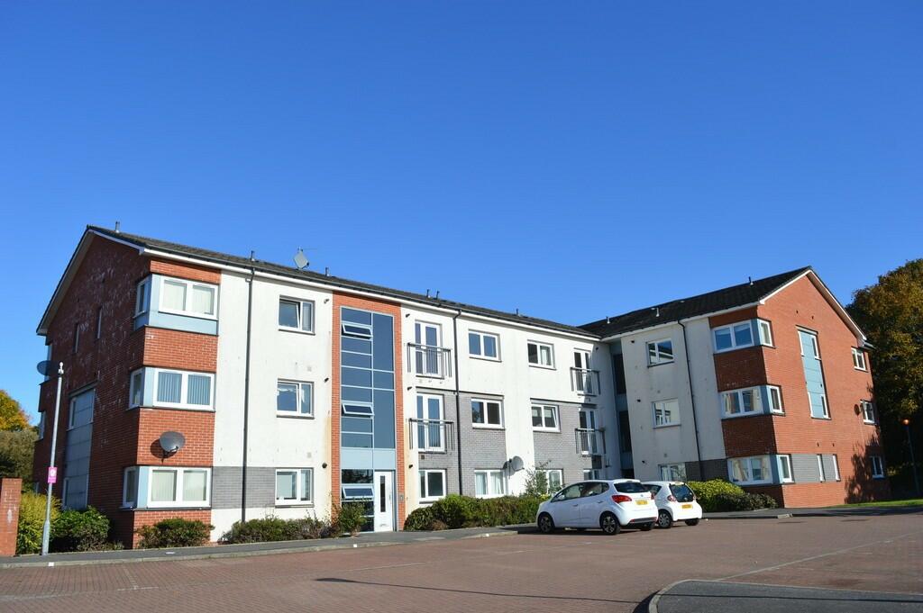 2 bedroom ground floor flat for sale in Miller Street, Clydebank