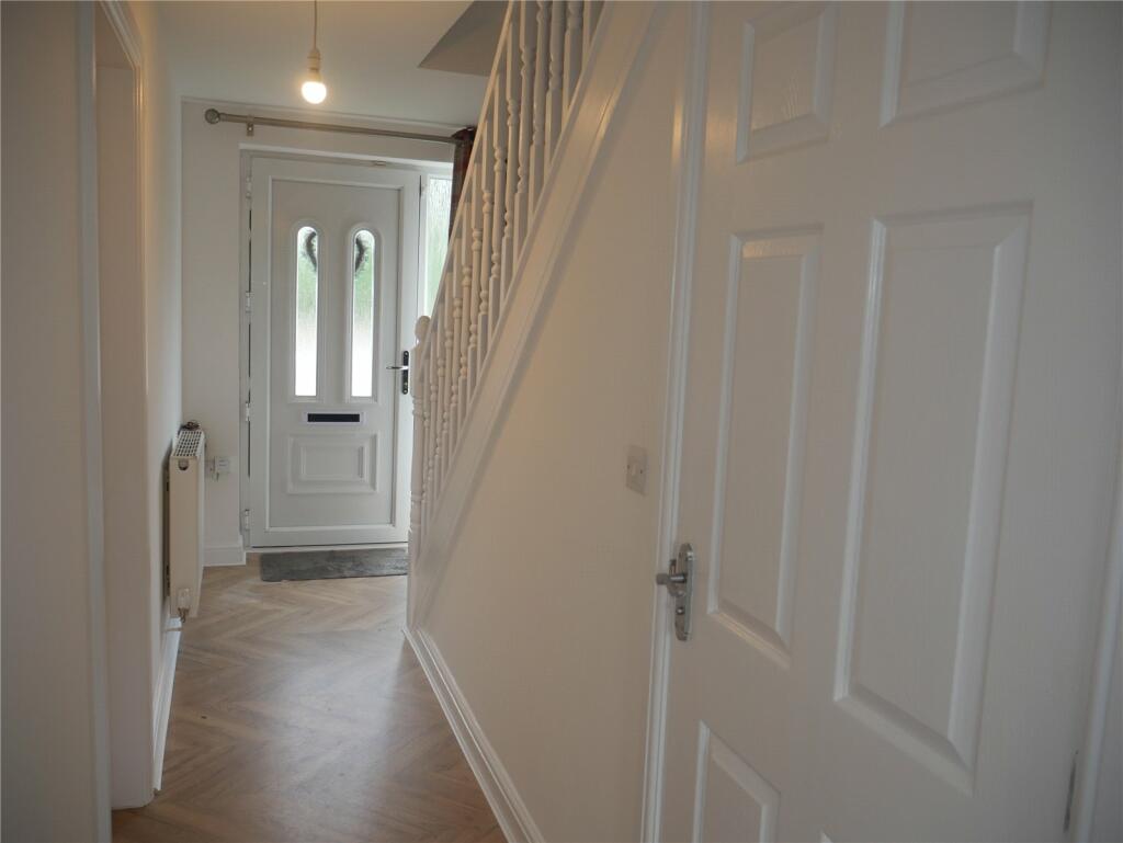 Additional property image - Swincliffe Gardens, Gomersal, Cleckheaton, BD19