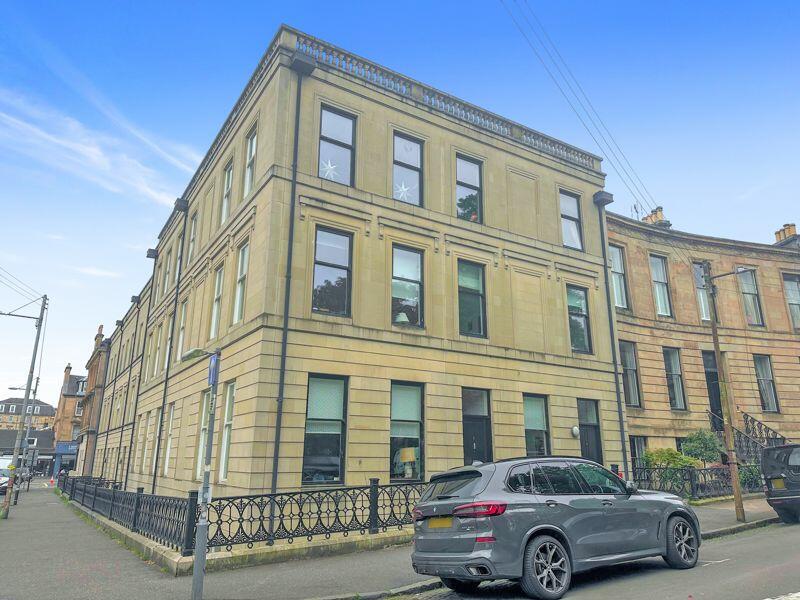 2 bedroom flat for sale in Belmont Crescent, Kelvinbridge, G12