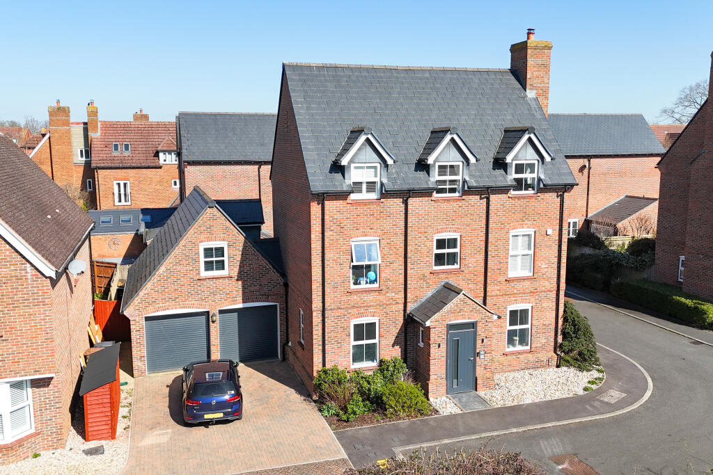 Main image of property: Massey Road, Thame, Oxfordshire