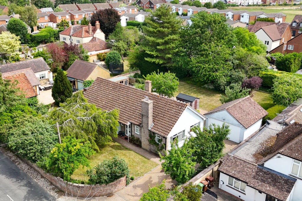 Main image of property: Haddenham, Buckinghamshire