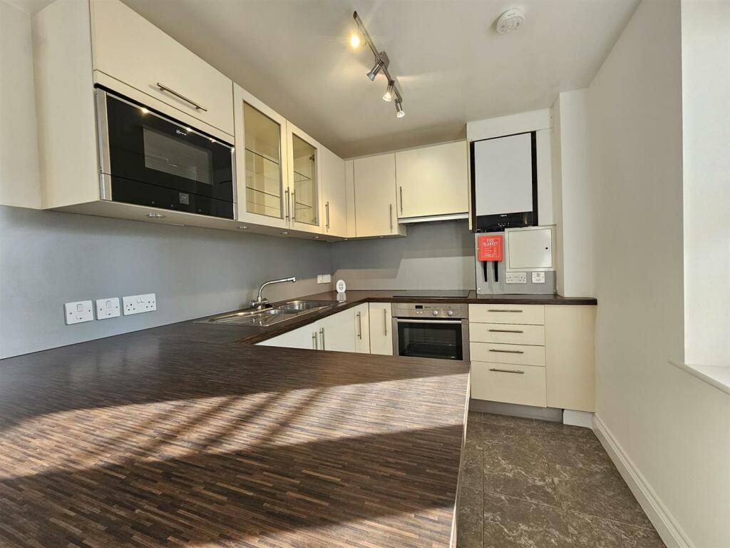 Additional property image - Flat 3, Old Paper Mill, Ditton Walk, Cambridge