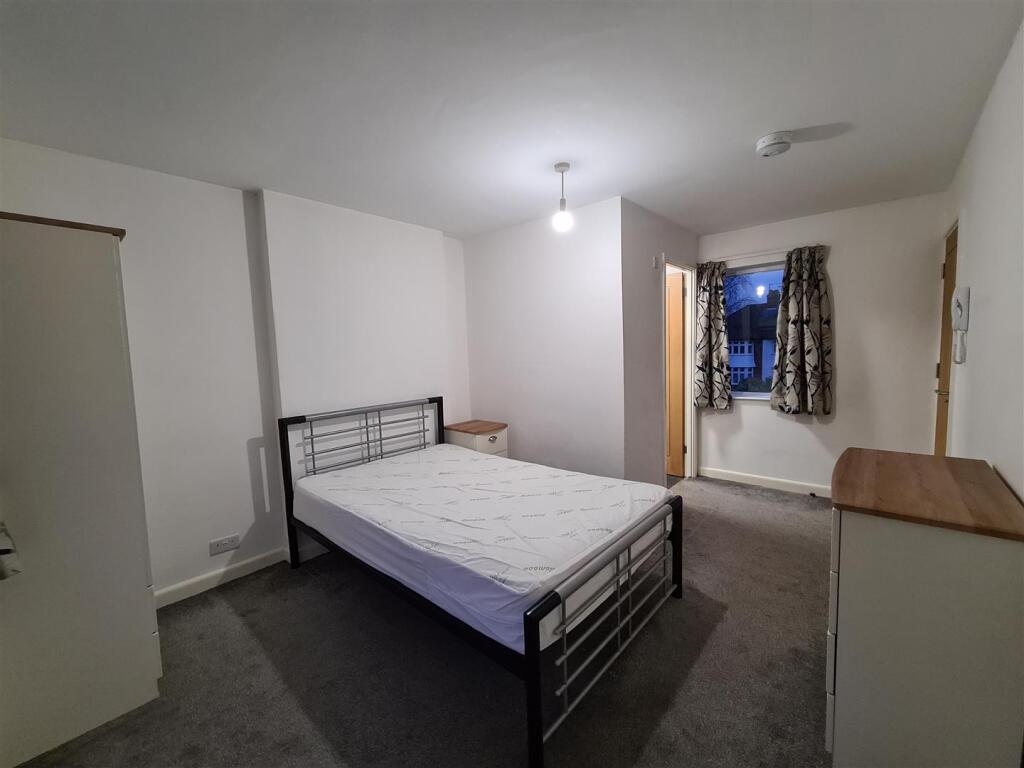 Additional property image - Room 4, 17 Radegund, Cambridge