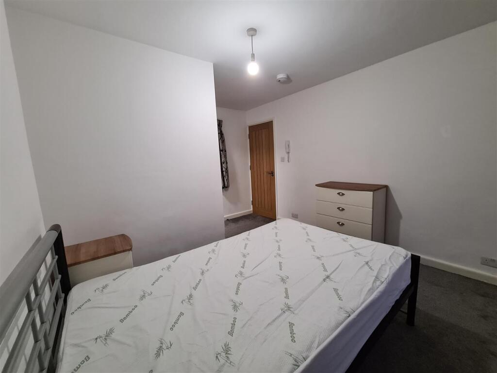 Additional property image - Room 4, 17 Radegund, Cambridge