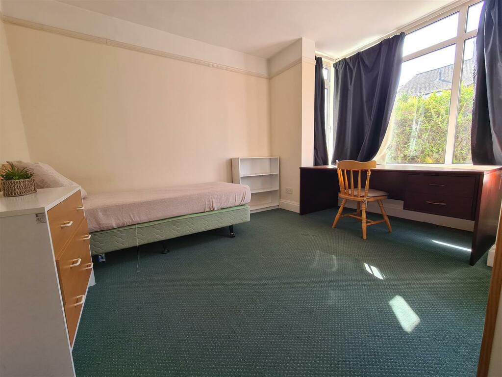 Additional property image - 172 Victoria Road, Cambridge, CB4 3DZ
