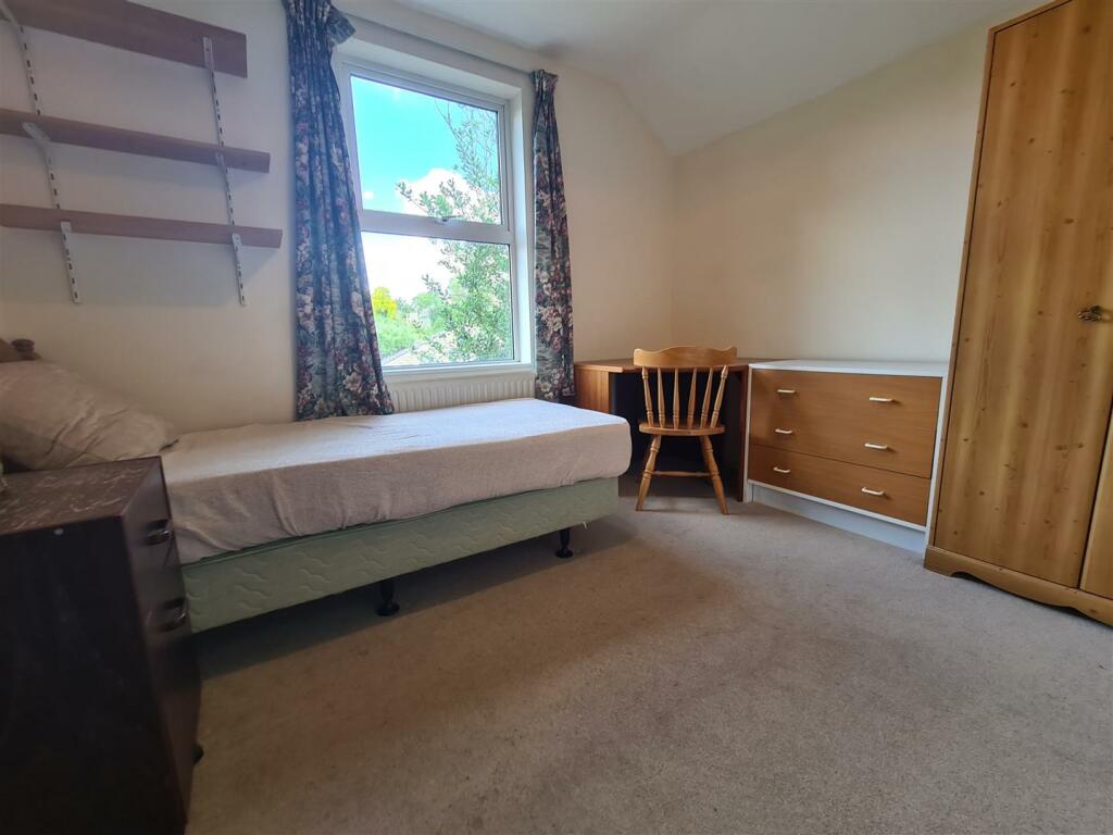 Additional property image - 172 Victoria Road, Cambridge, CB4 3DZ