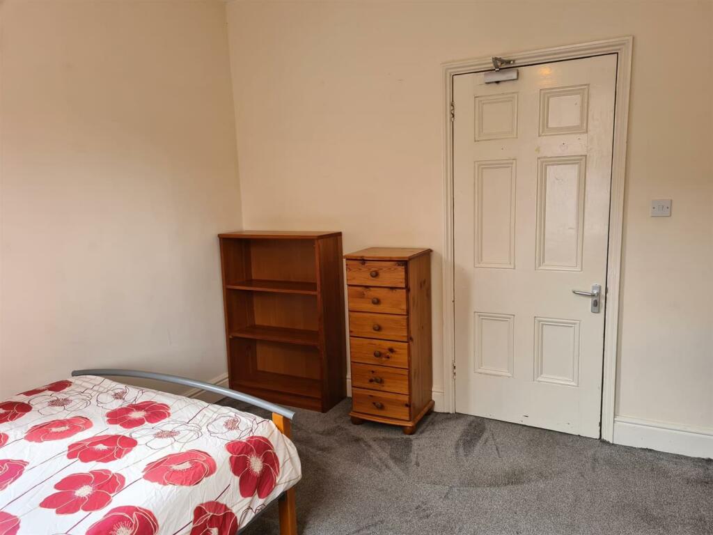 Additional property image - 136 Tenison Road, Cambridge, CB1 2DP