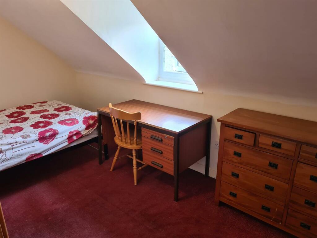 Additional property image - 136 Tenison Road, Cambridge, CB1 2DP