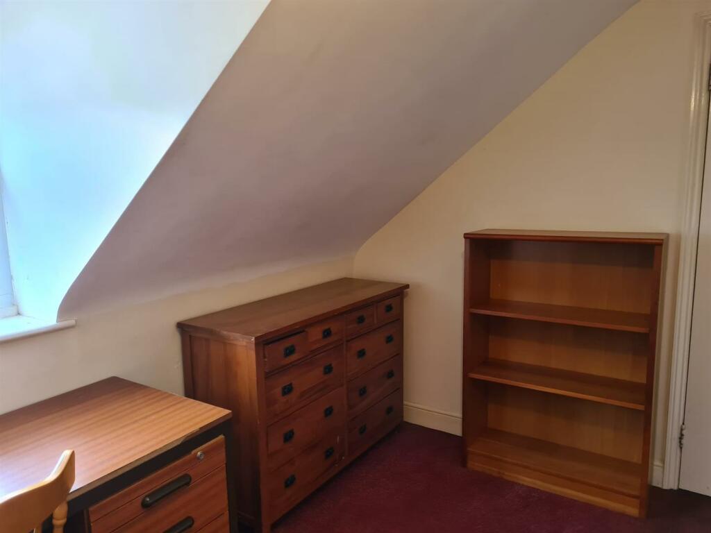 Additional property image - 136 Tenison Road, Cambridge, CB1 2DP
