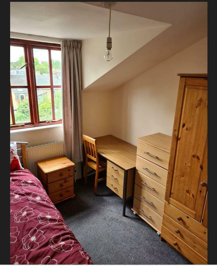 Additional property image - 58b Mill Road, Cambridge, CB1 2AS