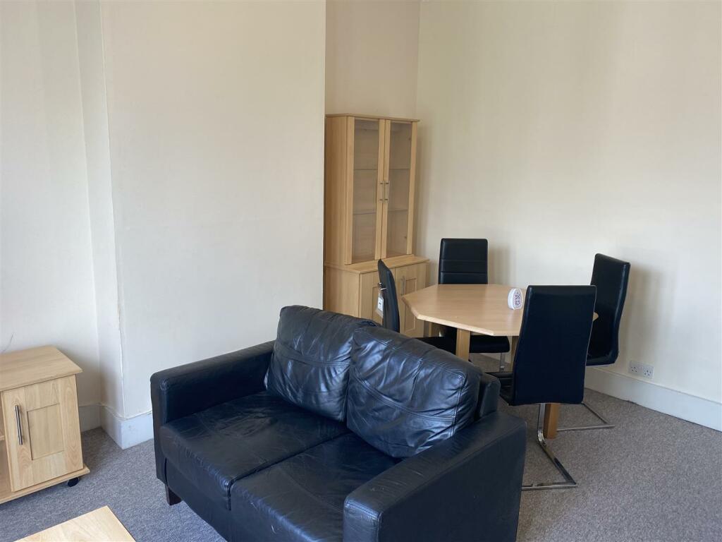 Additional property image - 58A Mill Road, Cambridge, CB1 2AS