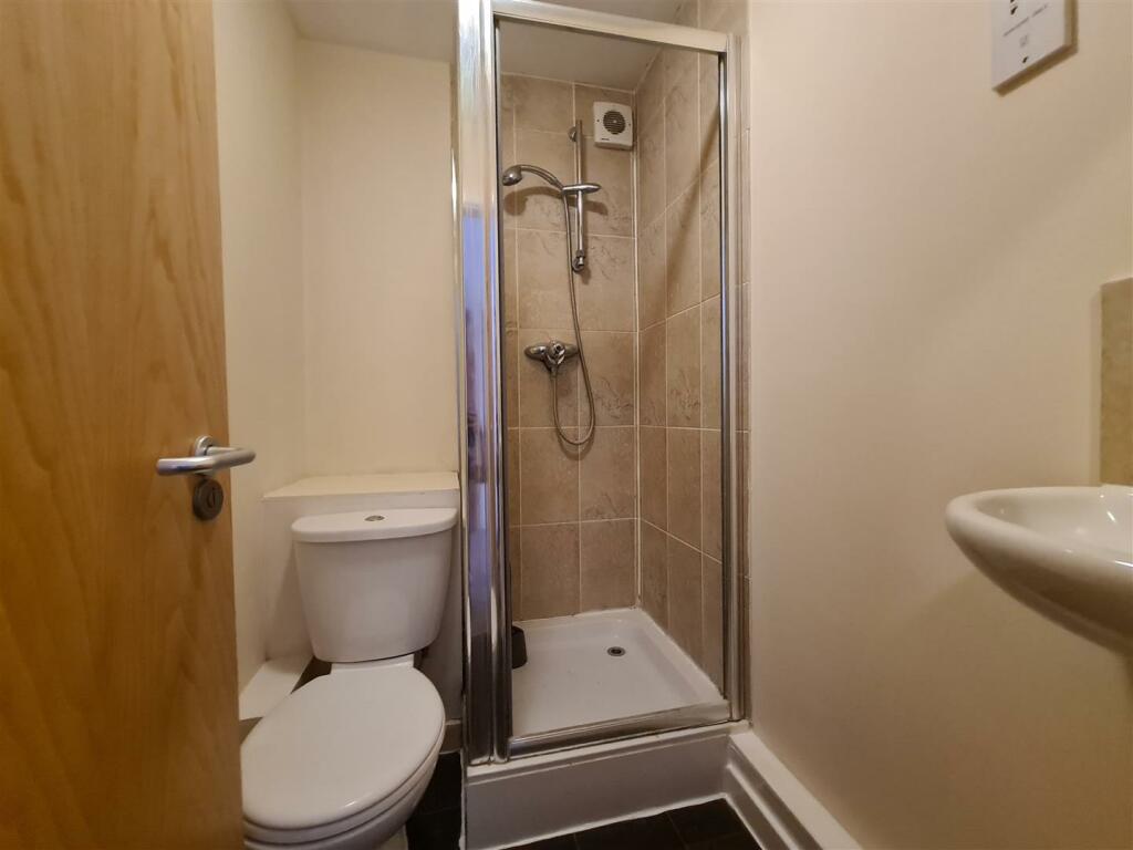 Additional property image - 48 Elizabeth Way, Cambridge, CB4 1EE