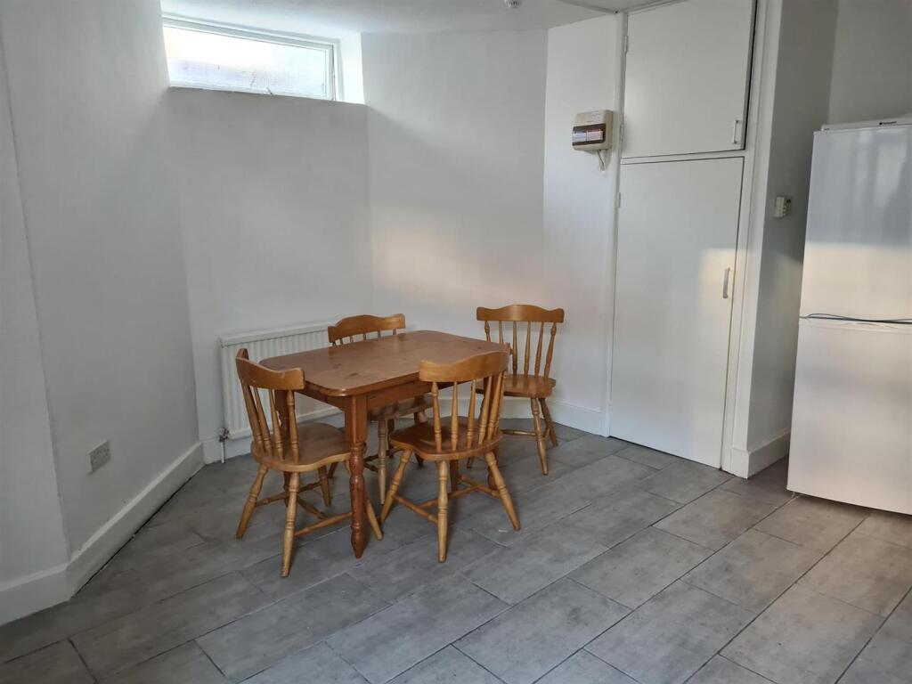 Additional property image - Flat 1, 44 Old Station Road, Newmarket