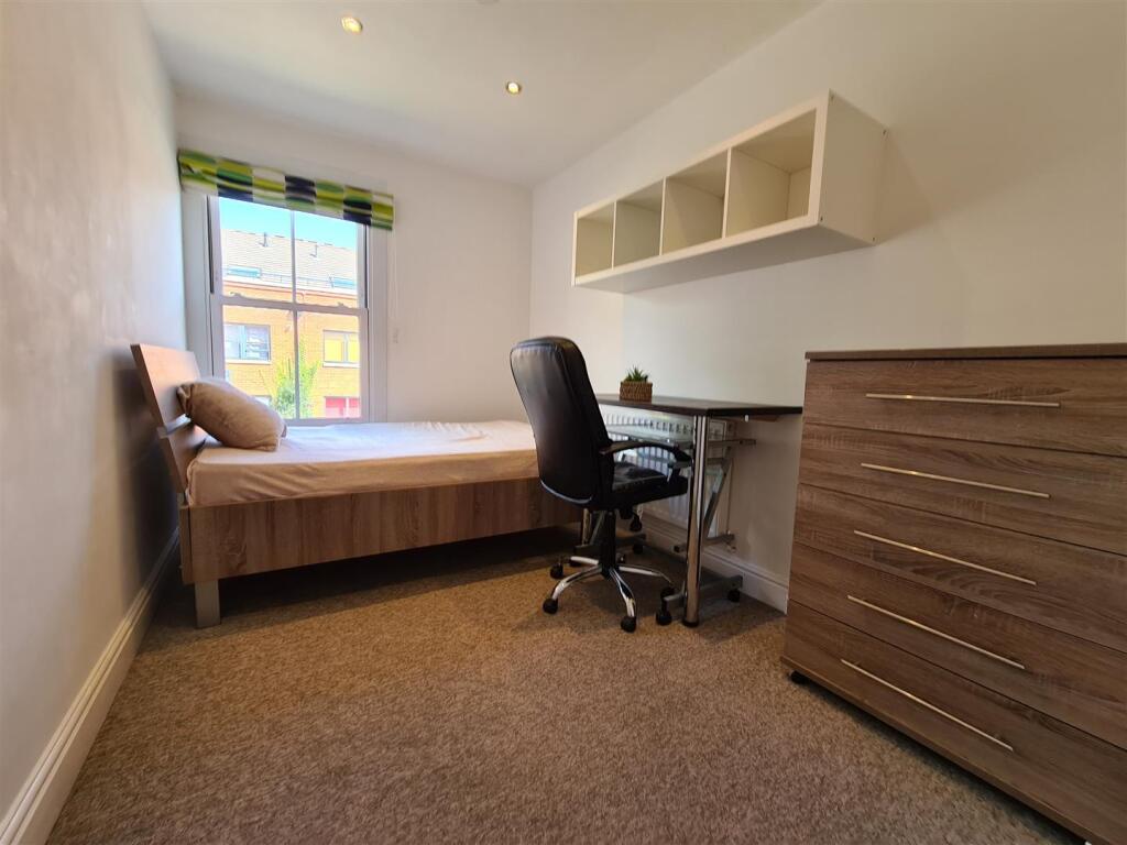 Additional property image - 113 Victoria Road, Cambridge, CB4 3BS