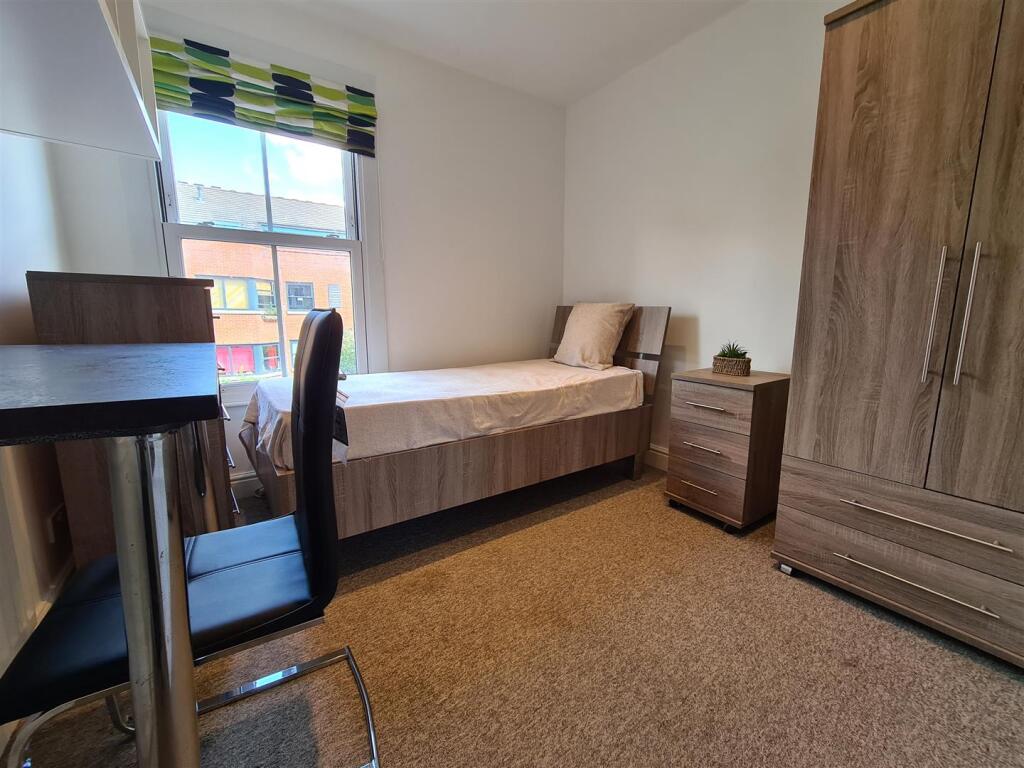 Additional property image - 113 Victoria Road, Cambridge, CB4 3BS