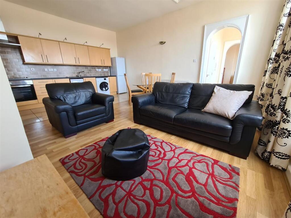 Main image of property: Flat 3, Mansion House, Market Place, Whittlesey, Peterborough