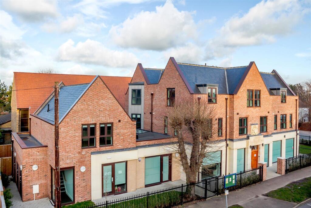 Main image of property: Flat 2, Milton Road Library, Ascham Road, Cambridge