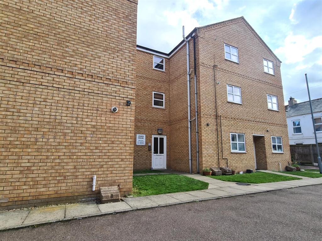 Main image of property: 6 Usher House, Abbeygate Court, March