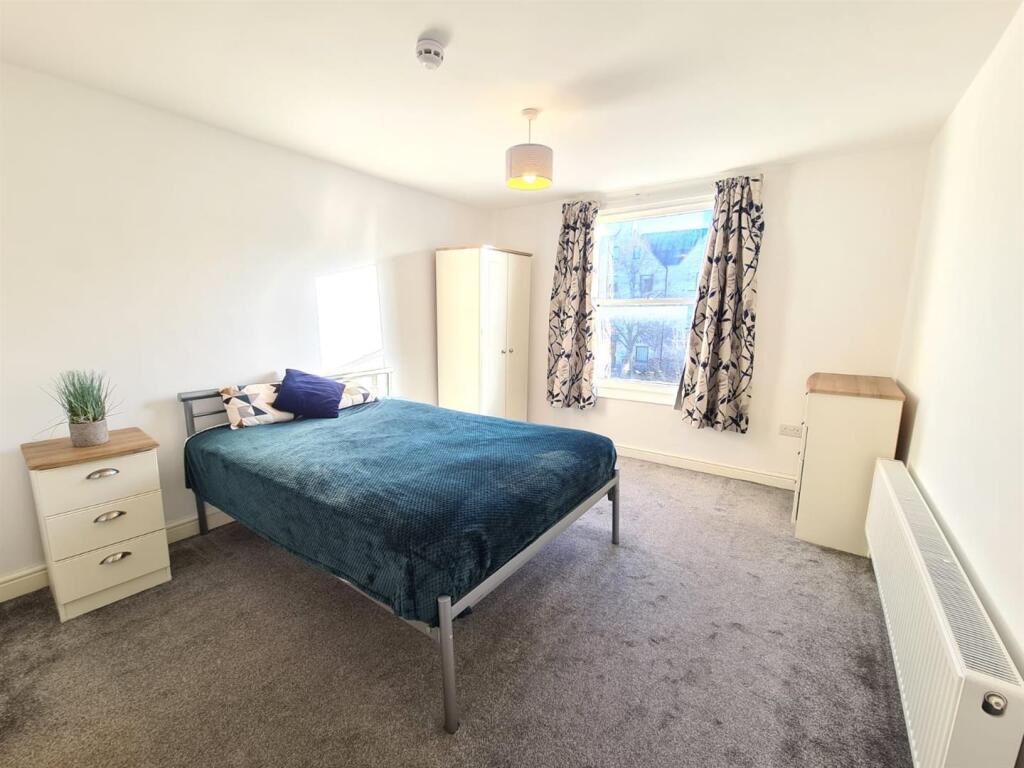 Main image of property: Room 3, 223 Chesterton Road, Cambridge