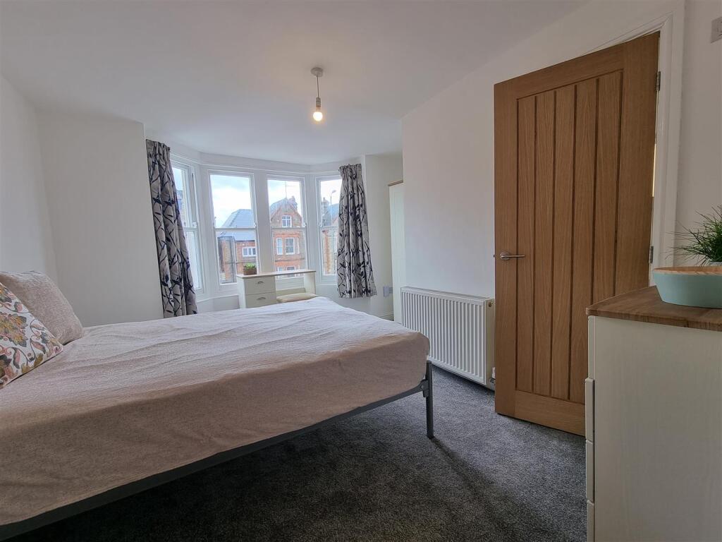 Main image of property: Room 2, 223 Chesterton Road, Cambridge