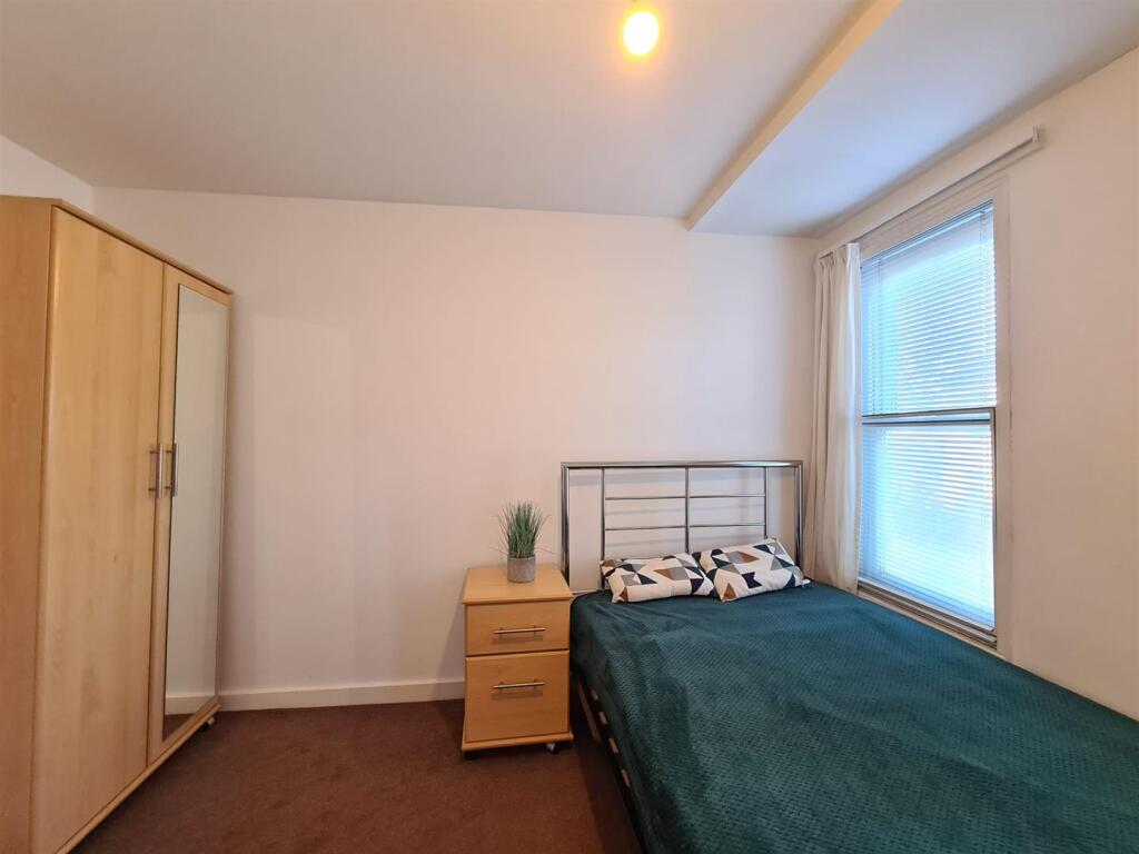 Main image of property: Room 1, 294a Mill Road, Cambridge