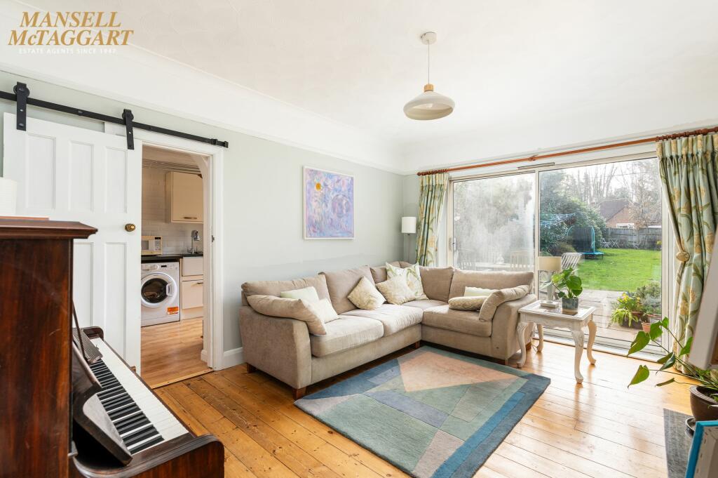 4 bedroom detached house for sale in Chancellors Park, Hassocks, BN6
