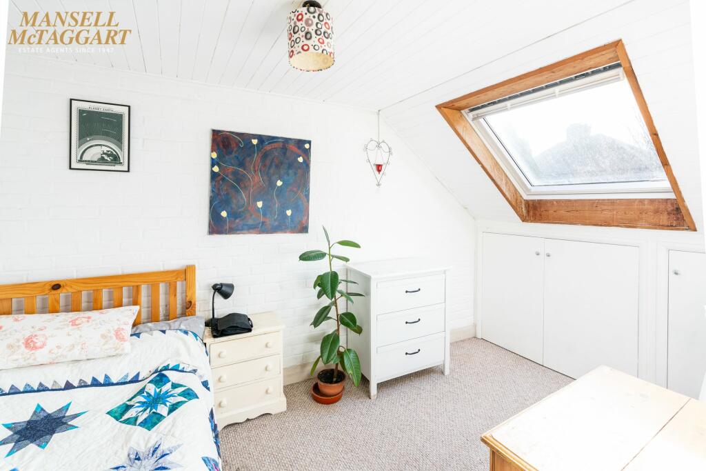 4 bedroom detached house for sale in Chancellors Park, Hassocks, BN6