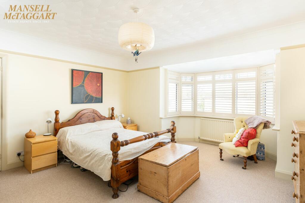 4 bedroom detached house for sale in Chancellors Park, Hassocks, BN6