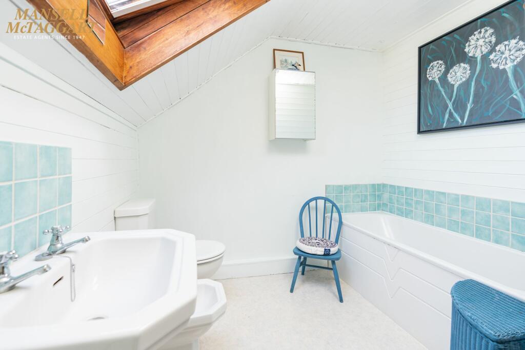 4 bedroom detached house for sale in Chancellors Park, Hassocks, BN6