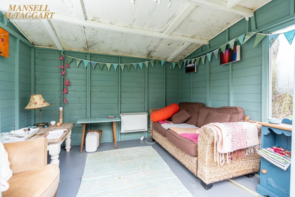 4 bedroom detached house for sale in Chancellors Park, Hassocks, BN6