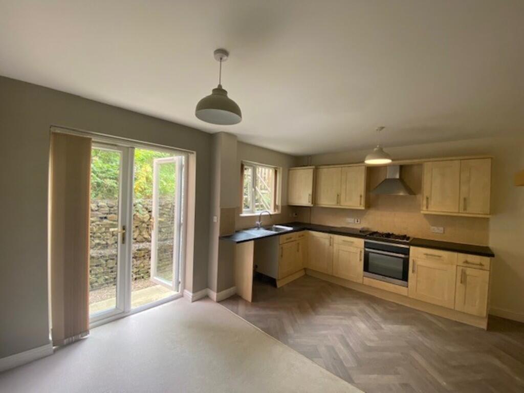 Main image of property: Victoria Court, Longwood, Huddersfield, HD3 4UB