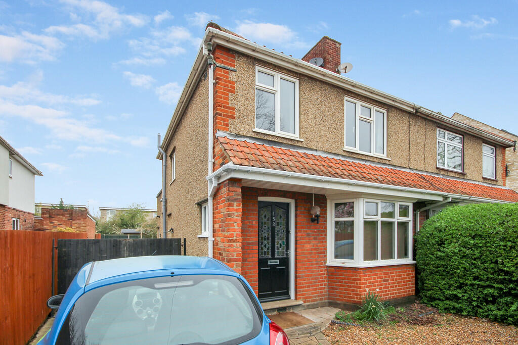 3 bedroom semi-detached house for rent in Mowbray Road, CB1