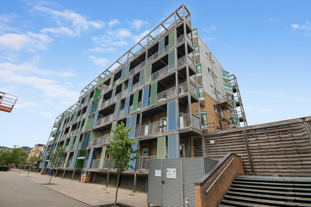 Main image of property: Warren Close
