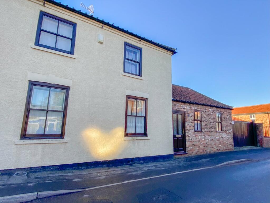 3 bedroom semidetached house for sale in Pasture Road, BartonUpon