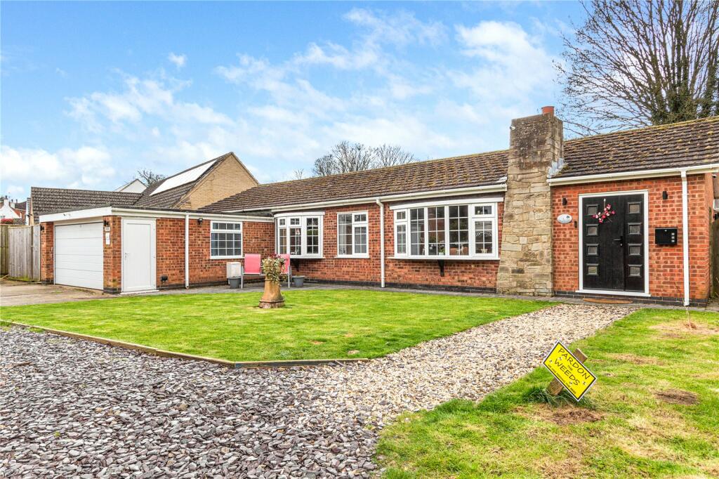3 bedroom bungalow for sale in Westoby Lane, BarrowUponHumber, North