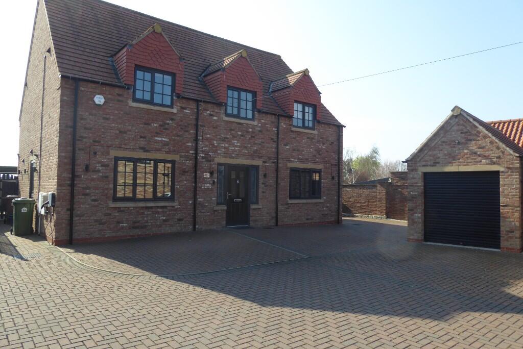 Main image of property: 52 Outgate,Ealand DN17