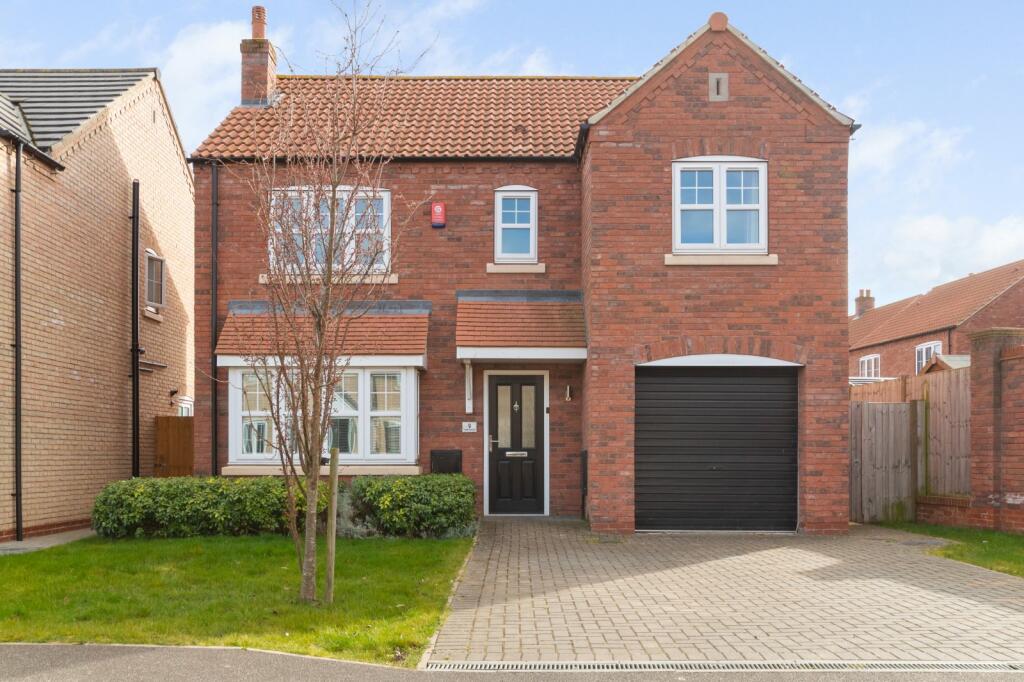 Main image of property: Calder Avenue, Gainsborough, DN21
