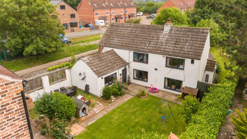 Main image of property: Station Road, Misterton, DN10