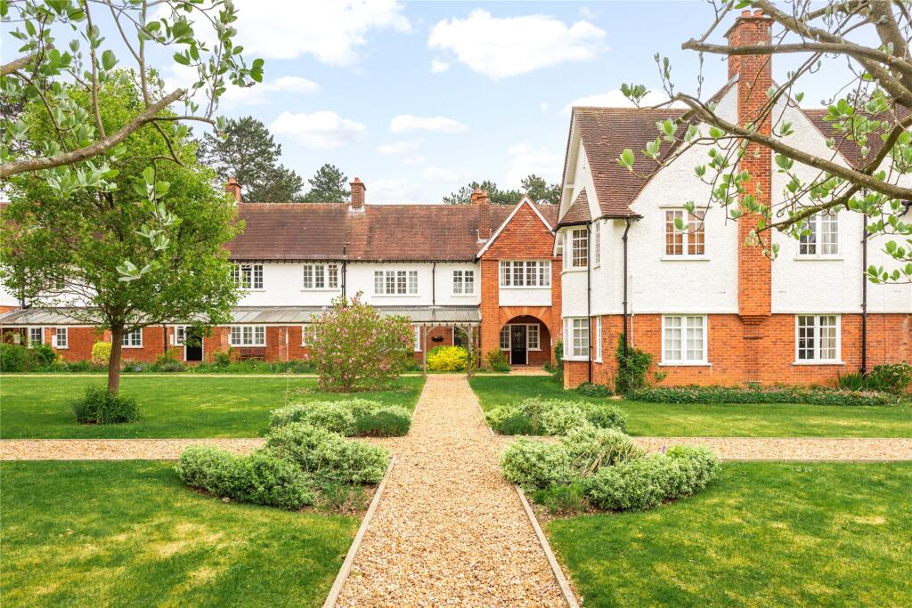 Main image of property: Sollershott Hall, Sollershott East, Letchworth Garden City, Hertfordshire, SG6