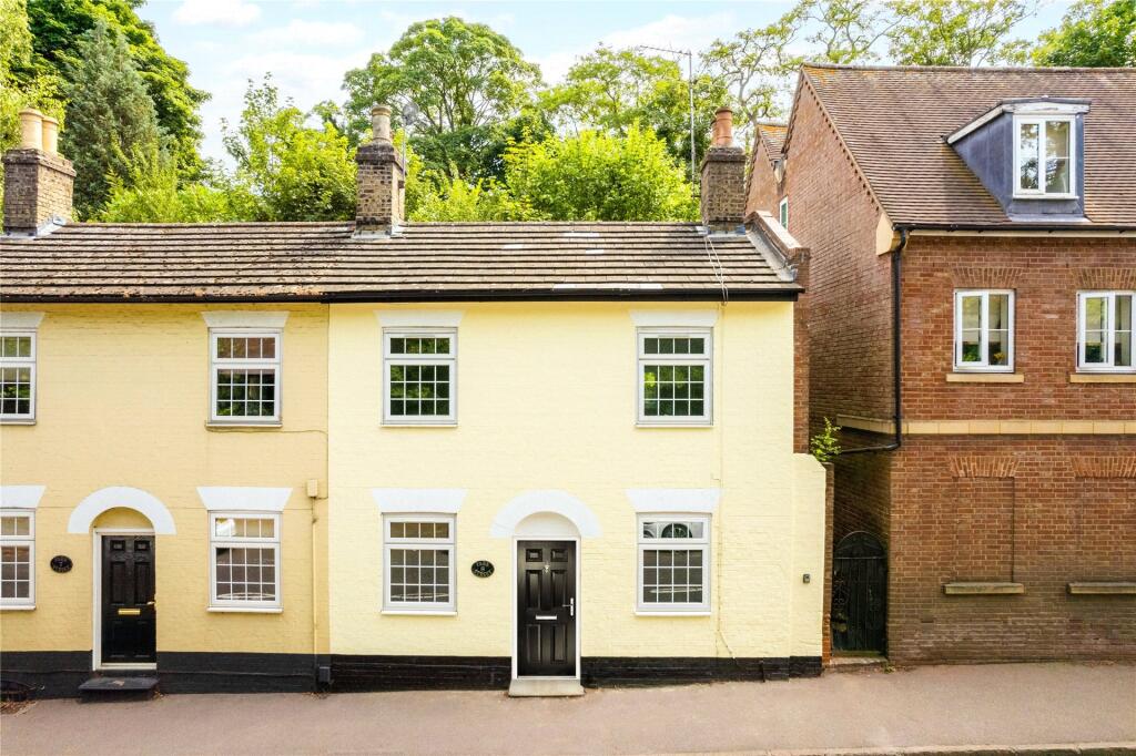 Main image of property: Park Street, Hitchin, Hertfordshire, SG4