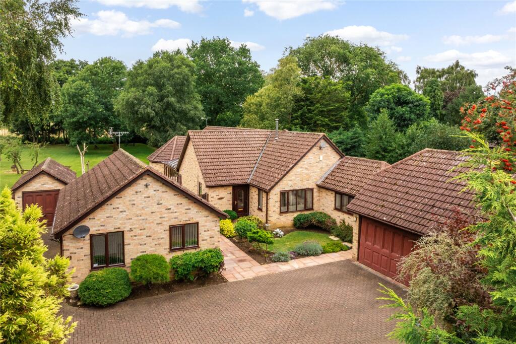 Main image of property: Ampthill Road, Shefford, Bedfordshire, SG17