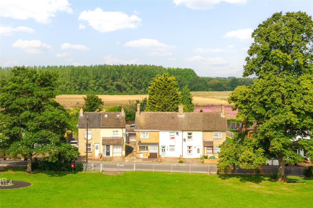Main image of property: Hitchin Road, Stotfold, Bedfordshire, SG5